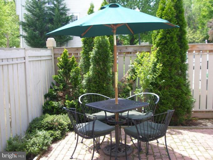 2338 Hunters Square Court Reston, VA 20191 - Photo 3 of 22 Brick Patio