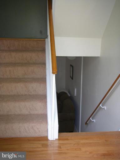 2338 Hunters Square Court Reston, VA 20191 - Photo 10 of 22 Foyer