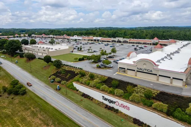 $299,900 | 578 Madison Street, Unit 100, Commerce, GA 30529