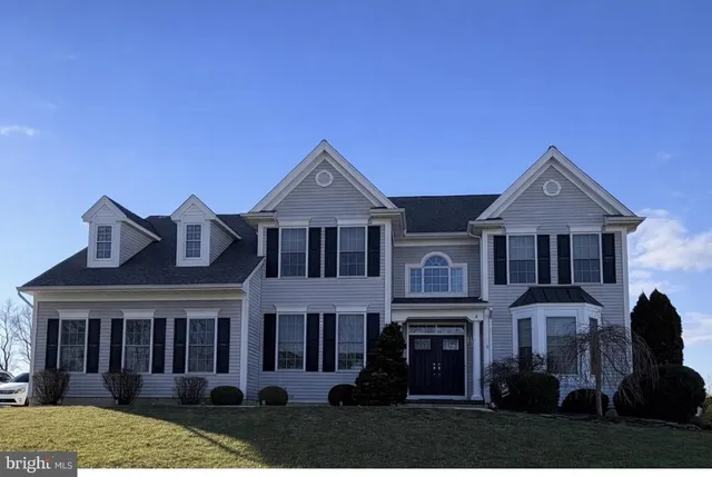 $1,095,000 | 2 Matthew Court, Cream Ridge, NJ 08514