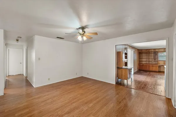 $229,900 | 613 Whitener Road, Euless, TX 76040