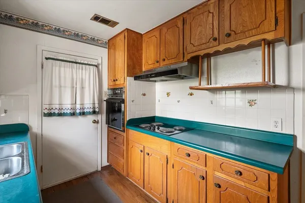 $229,900 | 613 Whitener Road, Euless, TX 76040