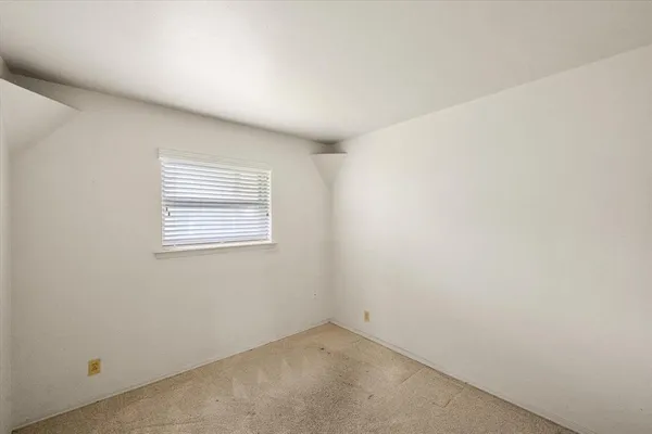 $229,900 | 613 Whitener Road, Euless, TX 76040