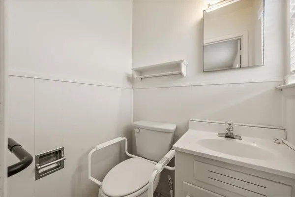 $229,900 | 613 Whitener Road, Euless, TX 76040