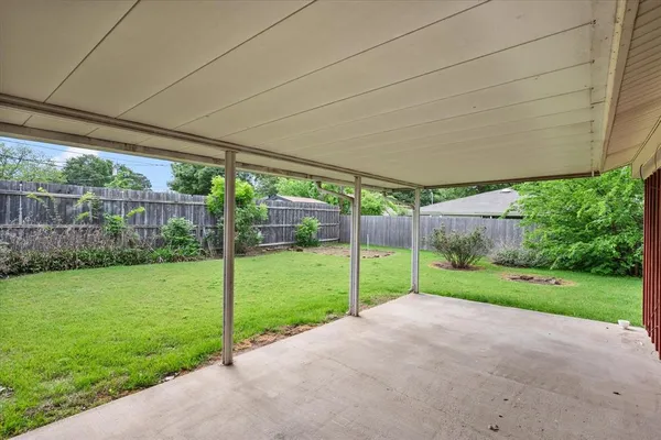 $229,900 | 613 Whitener Road, Euless, TX 76040