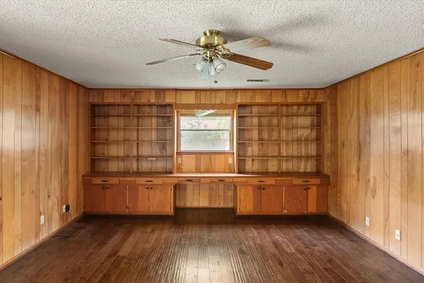 $229,900 | 613 Whitener Road, Euless, TX 76040