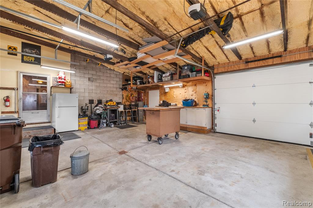 2428 Hubbard Road Monroe, MI 48161 - Photo 39 of 62