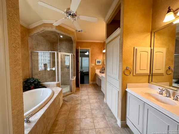 $4,750 | 402 Cameron Circle, San Antonio, TX 78258