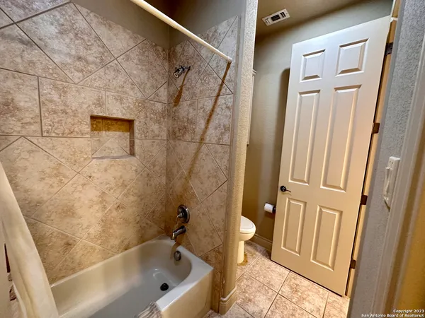 $4,750 | 402 Cameron Circle, San Antonio, TX 78258