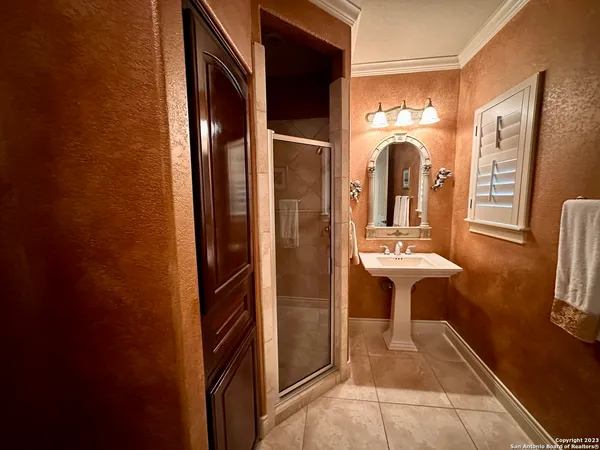 $4,750 | 402 Cameron Circle, San Antonio, TX 78258