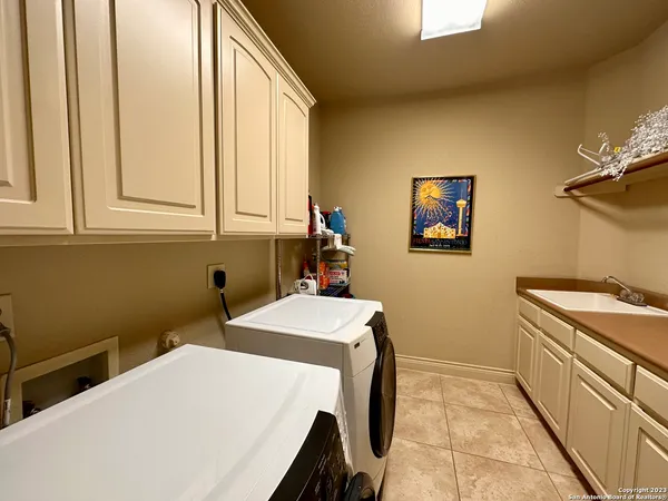 $4,750 | 402 Cameron Circle, San Antonio, TX 78258