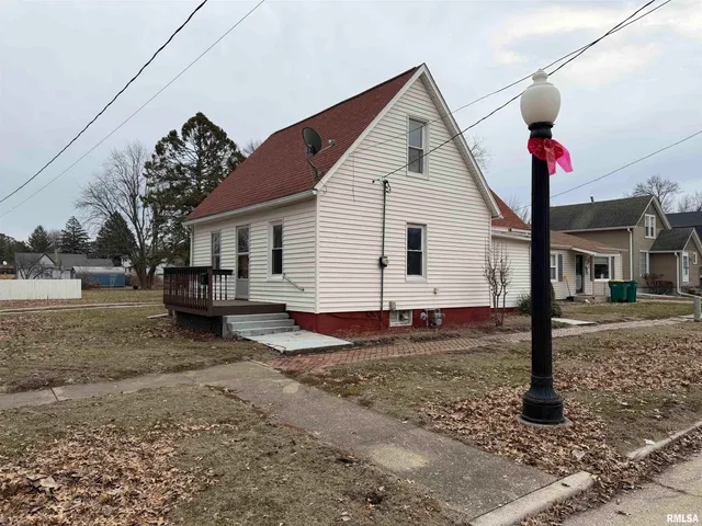 $75,000 | 889 Jefferson Street, Galesburg, IL 61401