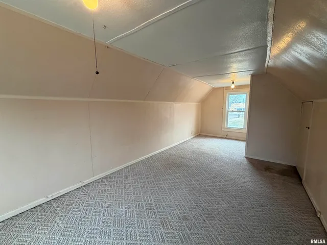 $75,000 | 889 Jefferson Street, Galesburg, IL 61401