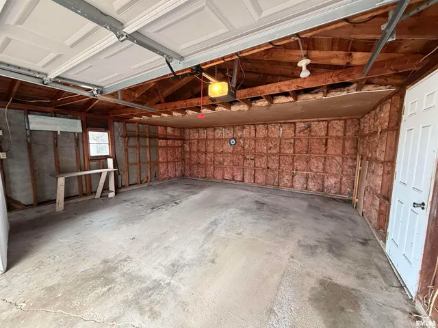 $75,000 | 889 Jefferson Street, Galesburg, IL 61401