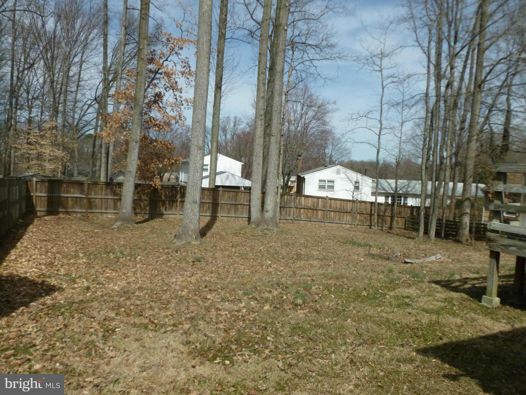 6905 Sydenstricker Road Springfield, VA 22152 - Photo 23 of 25 Huge partially fenced yard