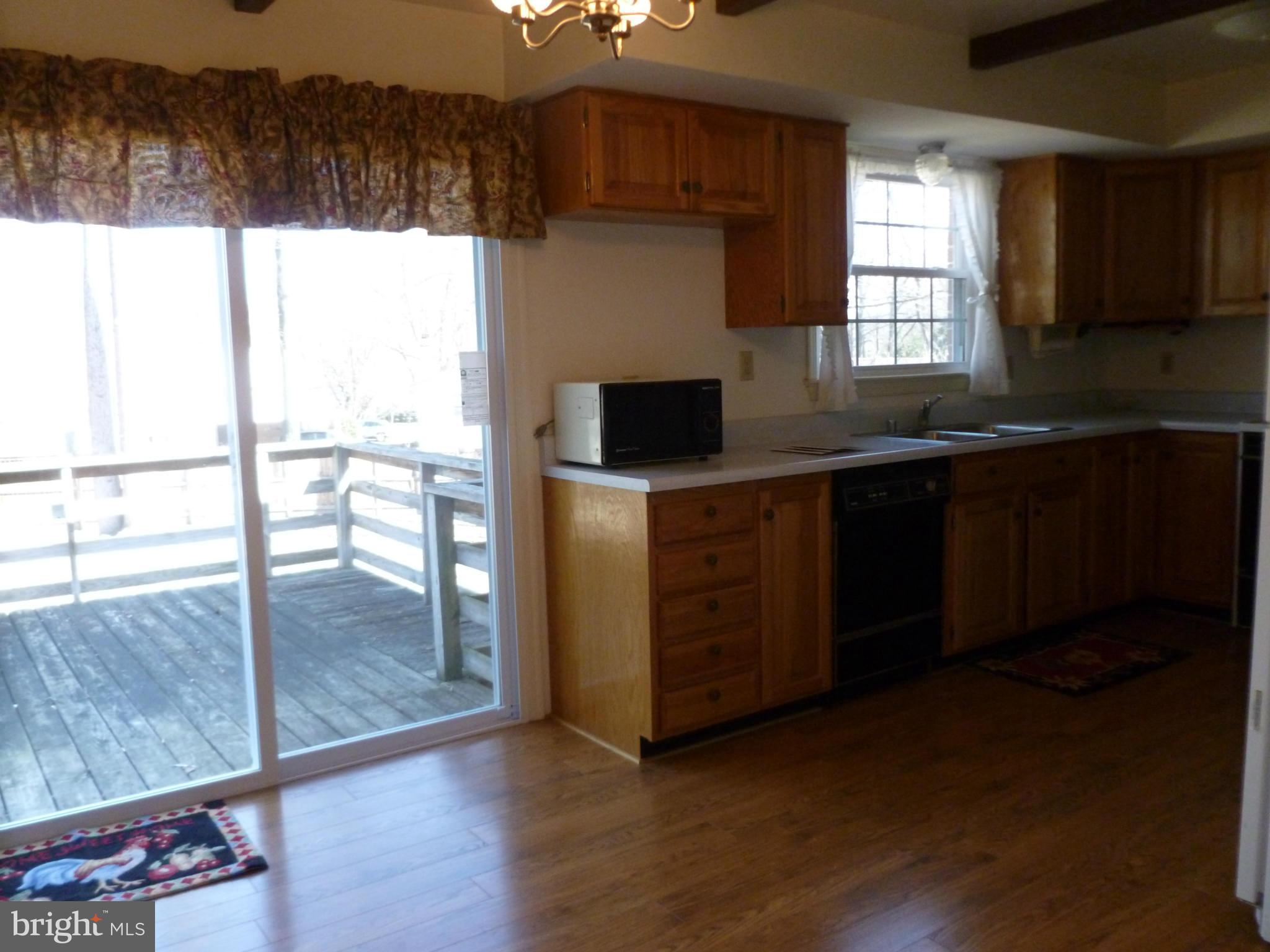 6905 Sydenstricker Road Springfield, VA 22152 - Photo 10 of 25 Kitchen