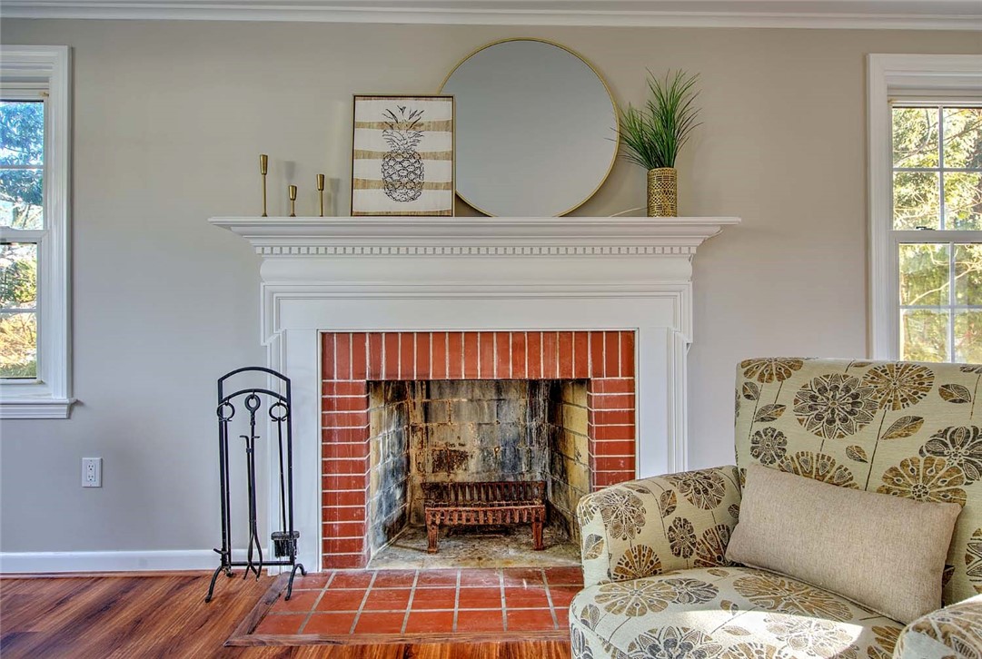 367 New Meadow Road Barrington, RI 02806 - Photo 14 of 37