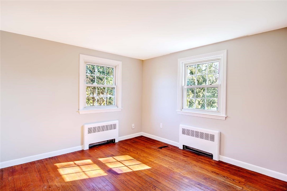 367 New Meadow Road Barrington, RI 02806 - Photo 23 of 37