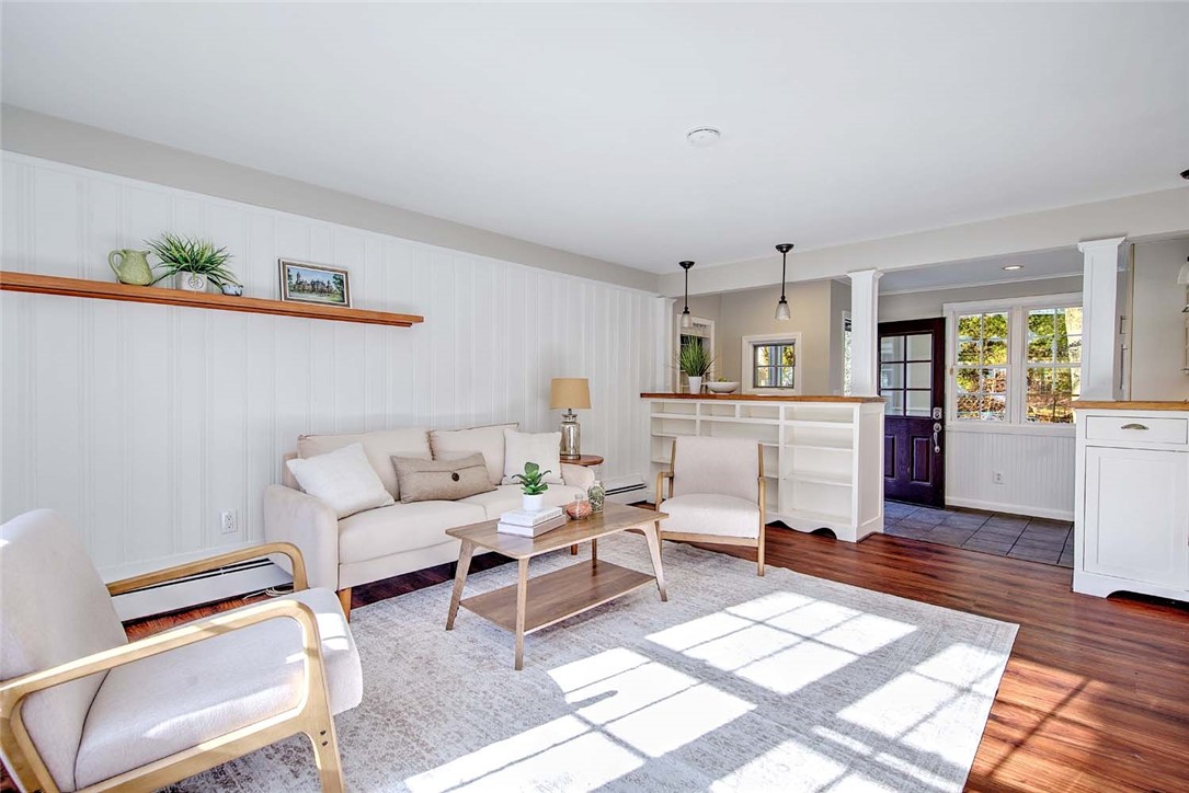 367 New Meadow Road Barrington, RI 02806 - Photo 6 of 37