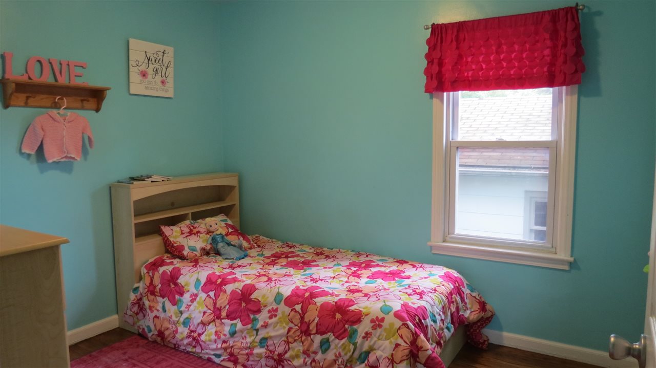 8570 Messmore Road Utica, MI 48317 - Photo 13 of 30 3rd Bedroom