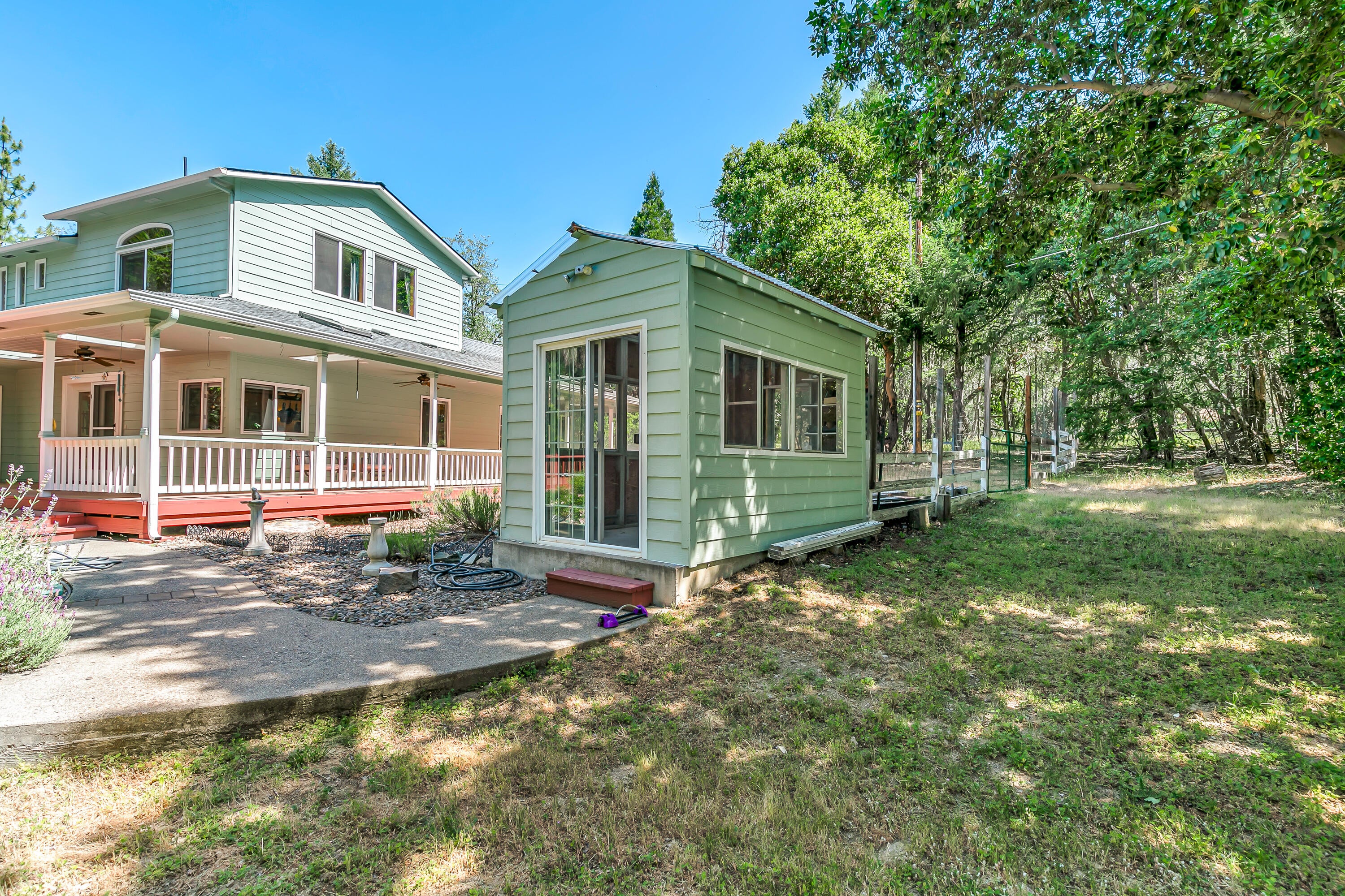 245 China Gulch Road Jacksonville, OR 97530 - Photo 48 of 65 9R9A3806