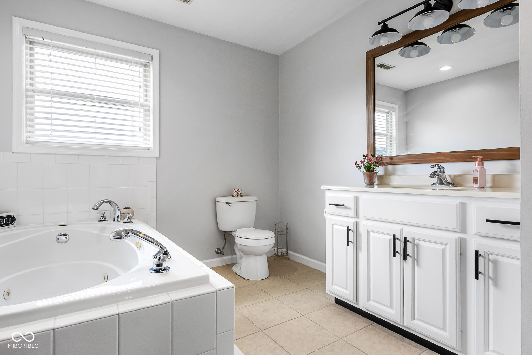 2872 Prairie Stream Way Columbus, IN 47203 - Photo 33 of 60 Gallery Image 33
