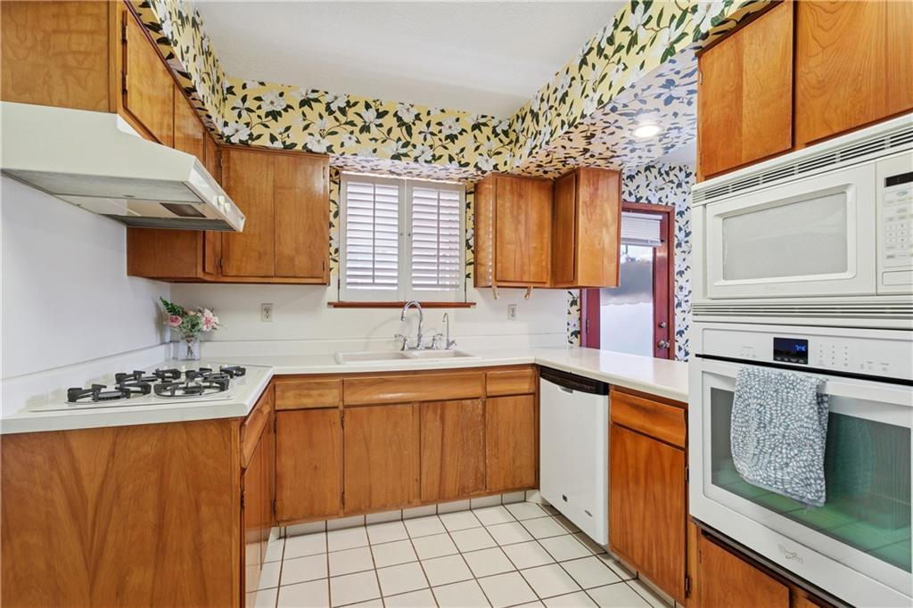 505 Celeste Avenue River Ridge, LA 70123 - Photo 6 of 17