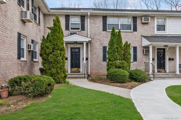 $320,000 | 82-37 Langdale Street, Unit 114A | Queens