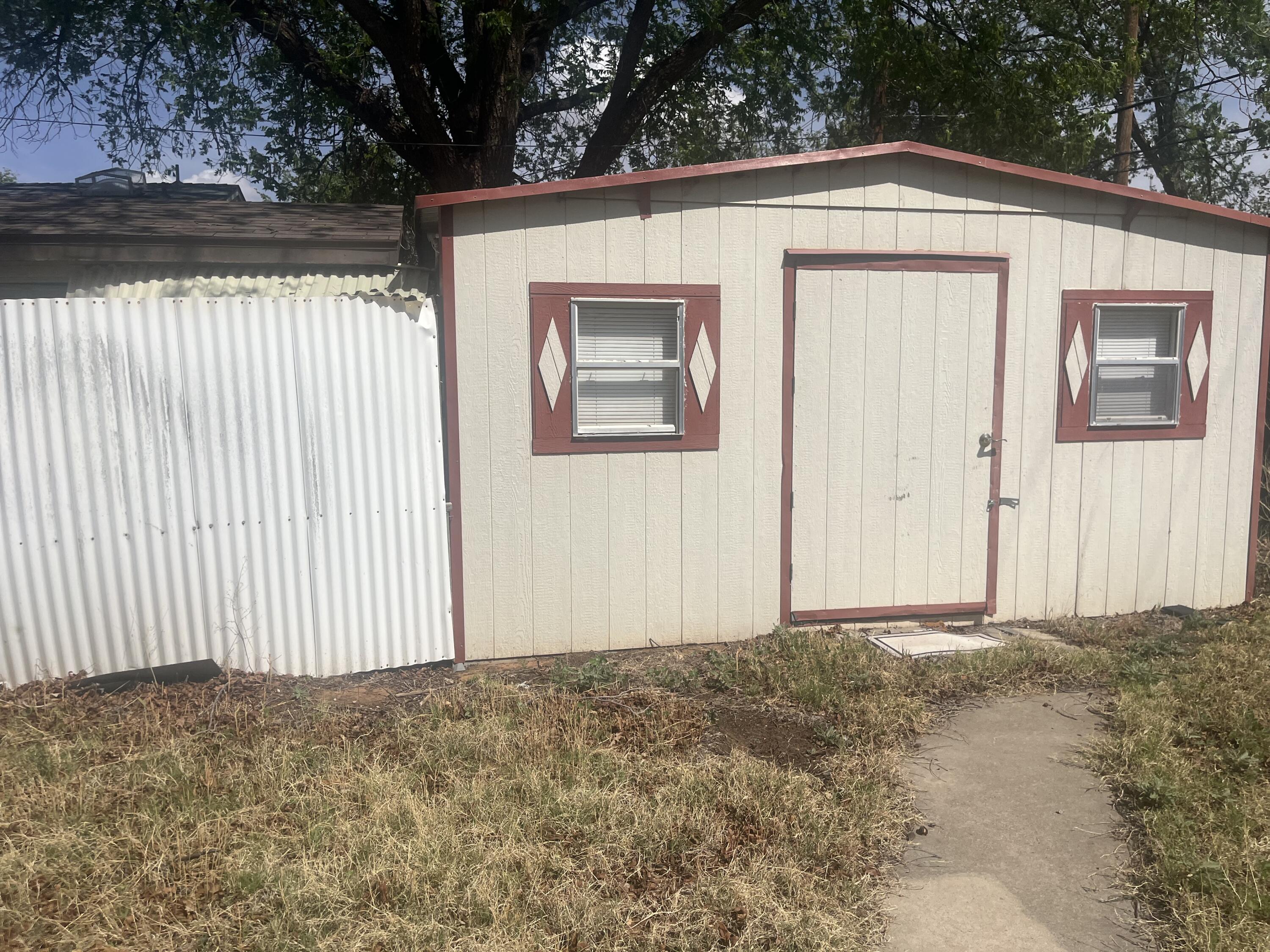 3013 66th Street Lubbock, TX 79413 - Photo 26 of 30 Shed / Workshop
