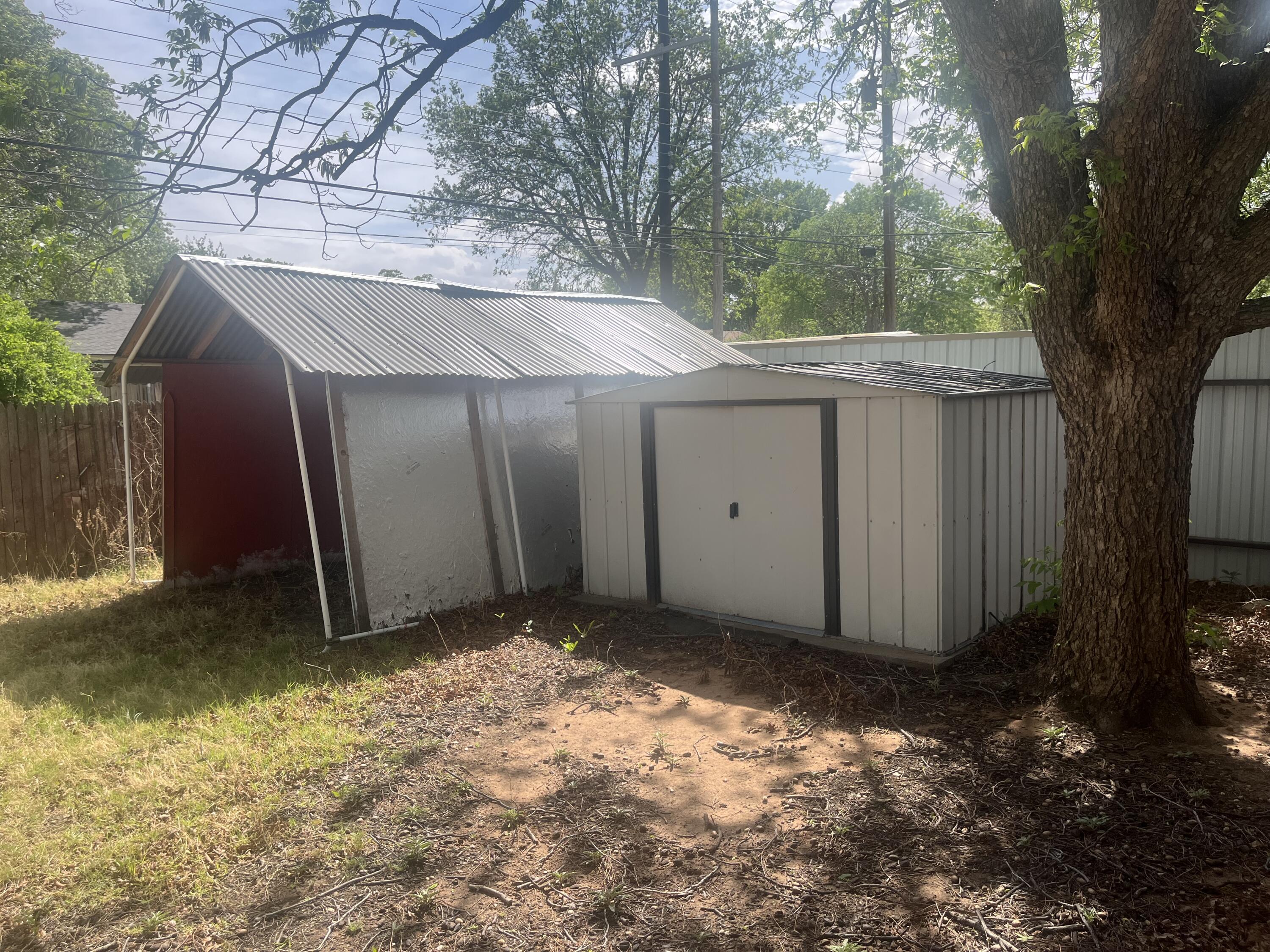 3013 66th Street Lubbock, TX 79413 - Photo 29 of 30 Storage Sheds