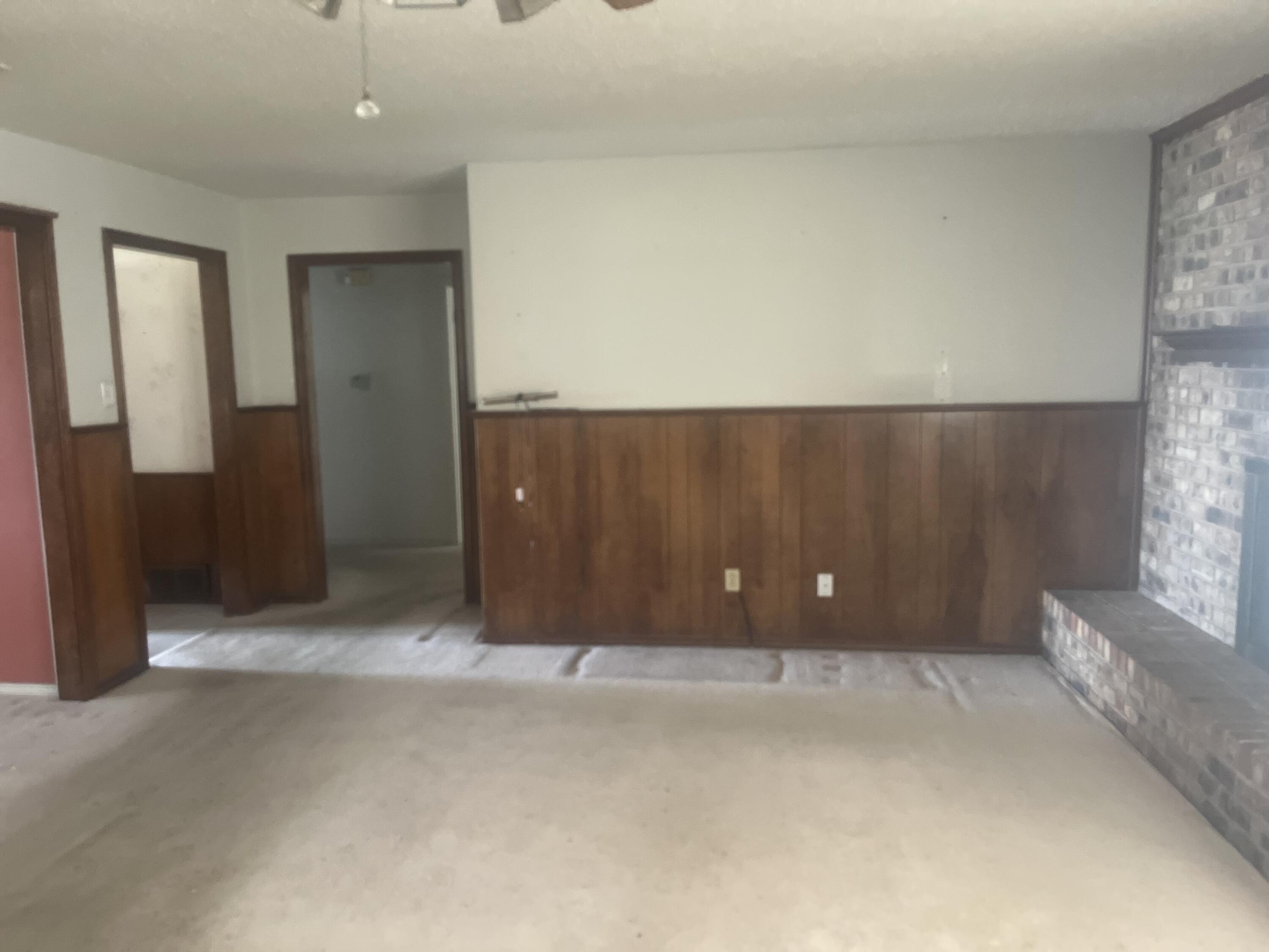 3013 66th Street Lubbock, TX 79413 - Photo 6 of 30 Living Room angle view