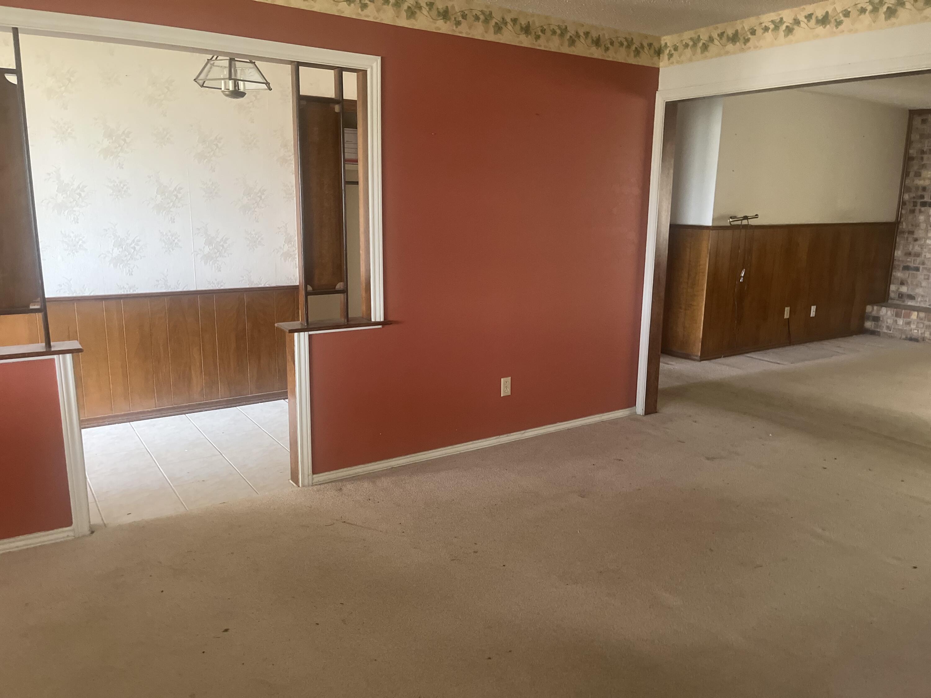 3013 66th Street Lubbock, TX 79413 - Photo 8 of 30 Living Room
