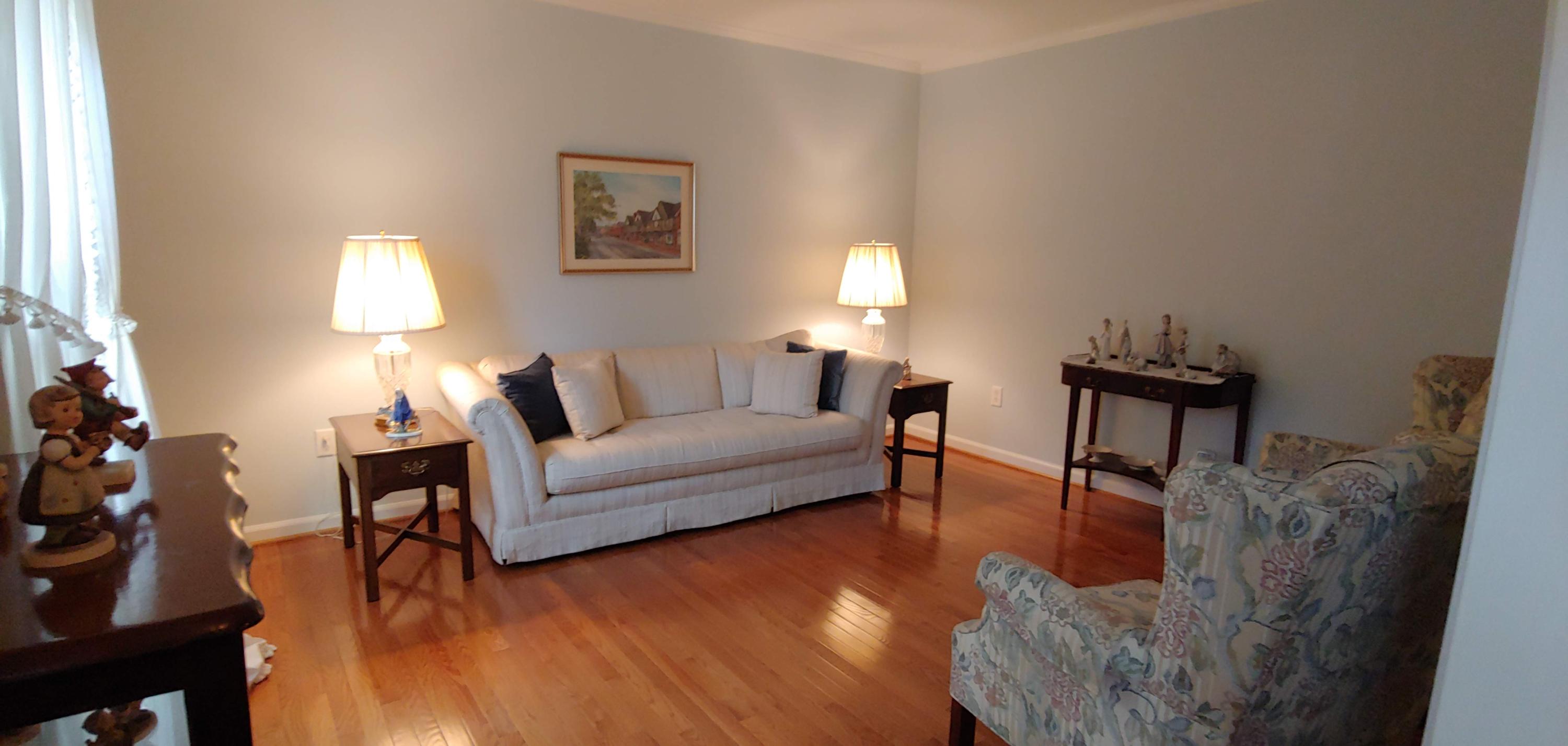 10 Battlesea Road Charleston, SC 29407 - Photo 4 of 23 Living room