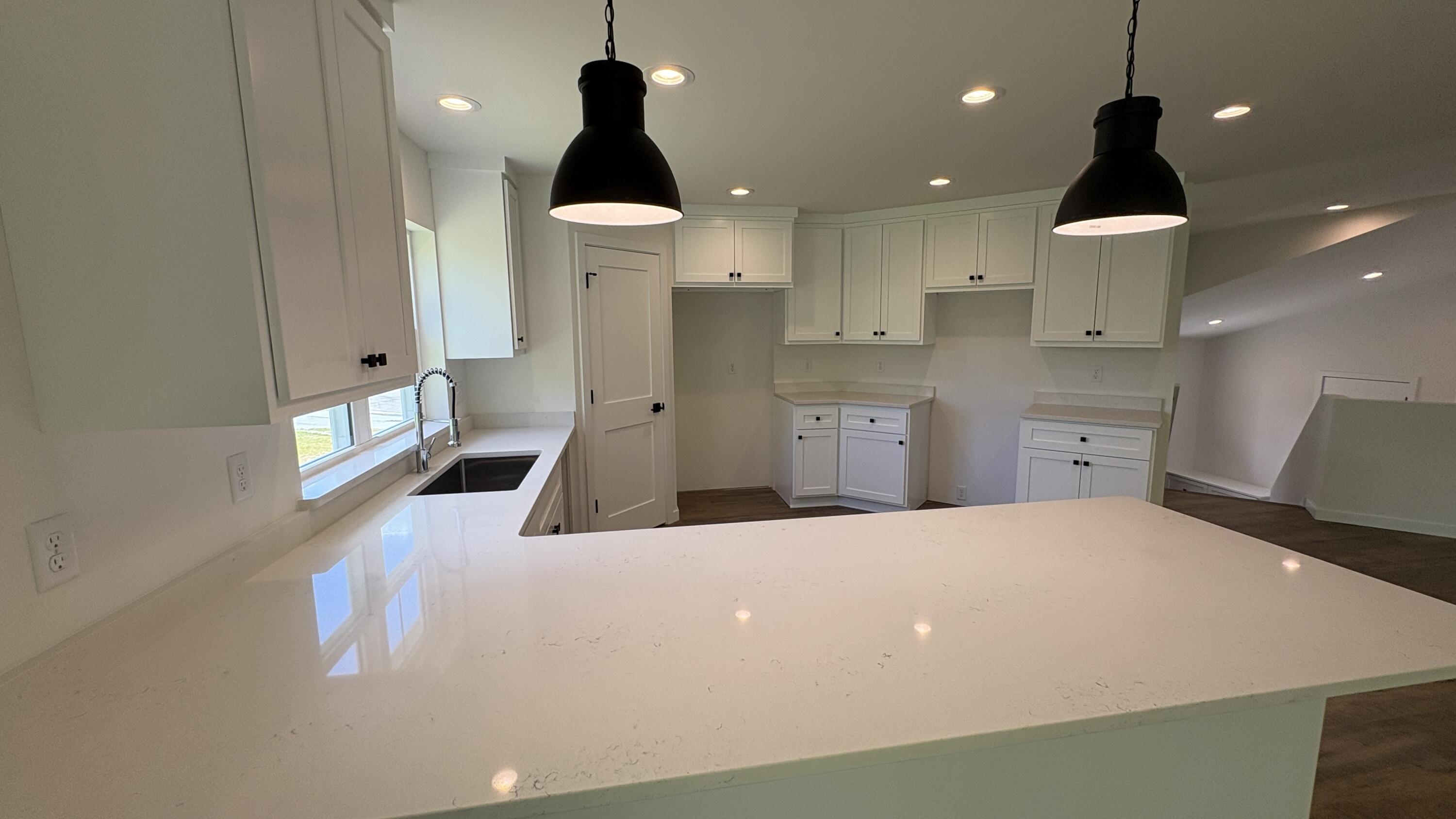 269 Cardinal Drive Sullivan, WI 53178 - Photo 15 of 41 Dinette 2