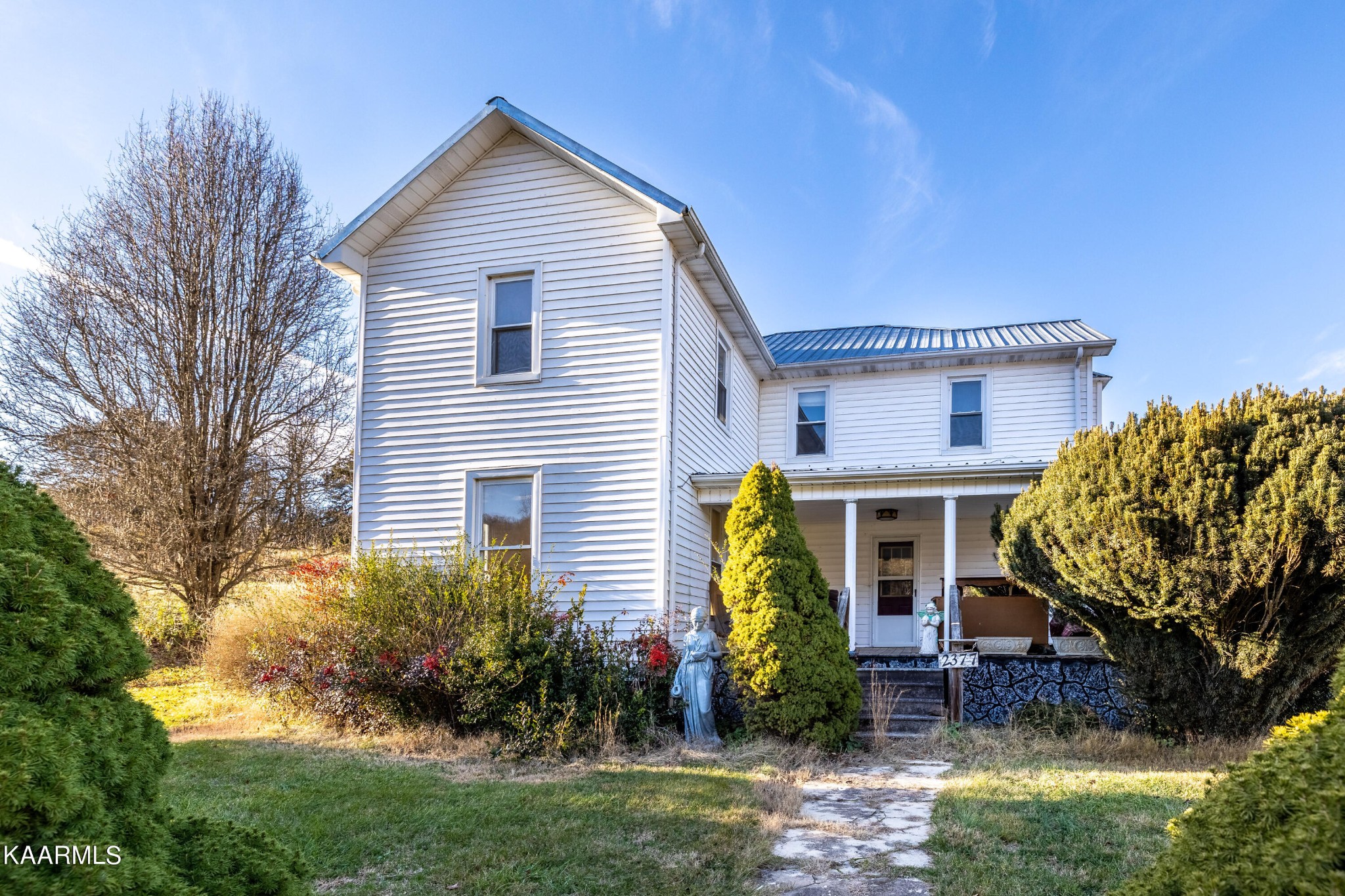 2377 Little Sycamore Road Tazewell, TN 37879 - Photo 1 of 52 Gallery Image 1