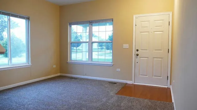 $239,900 | 306 Waubonsee Drive, Plano, IL 60545