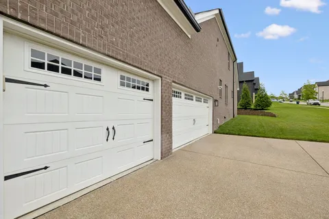 $1,299,000 | 3213 Cherry Jack Lane, Thompson's Station, TN 37179