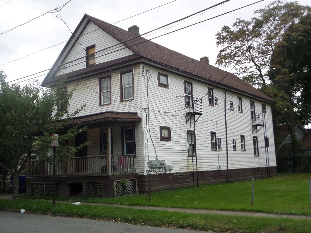 29 Thomas Street Rochester, NY 14605 - Photo 1 of 1