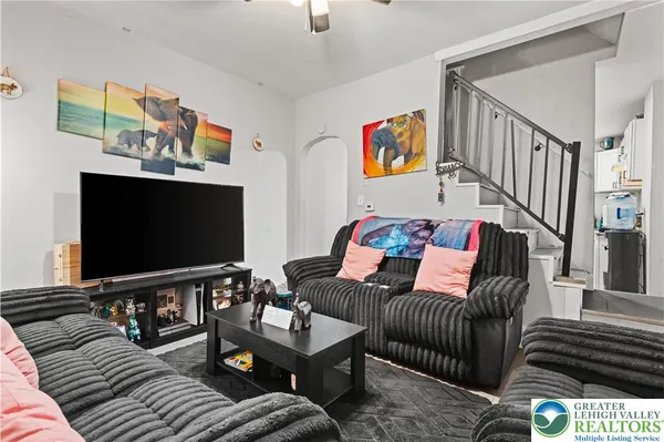 $185,000 | 232 North Railroad Street, Allentown, PA 18102