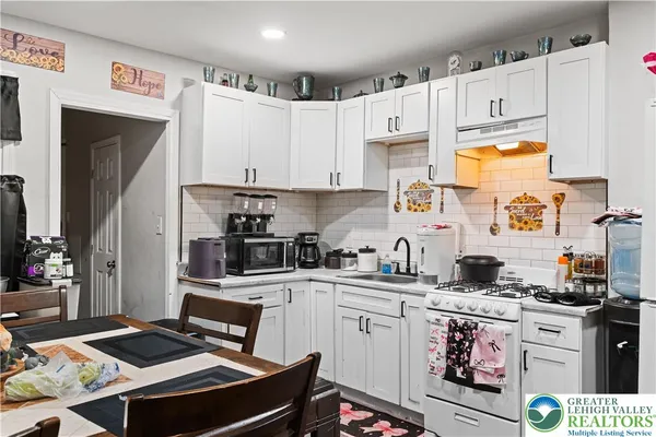 $185,000 | 232 North Railroad Street, Allentown, PA 18102