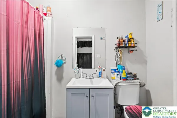 $185,000 | 232 North Railroad Street, Allentown, PA 18102