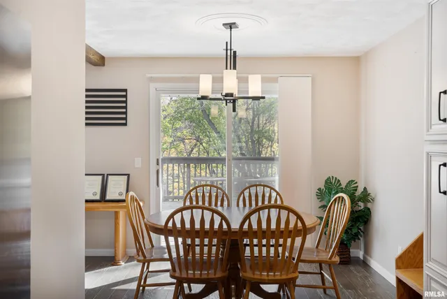 $389,000 | 12 Timber Lane, Geneseo, IL 61254