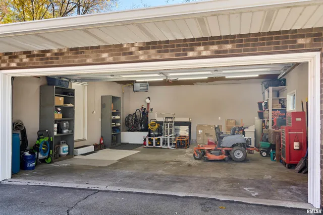 $389,000 | 12 Timber Lane, Geneseo, IL 61254