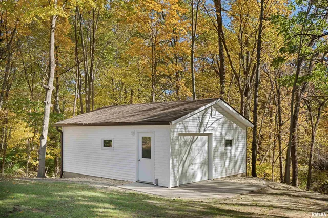 $389,000 | 12 Timber Lane, Geneseo, IL 61254