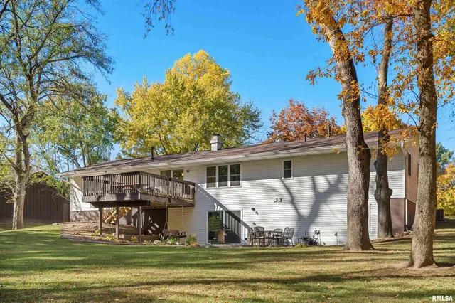 $389,000 | 12 Timber Lane, Geneseo, IL 61254