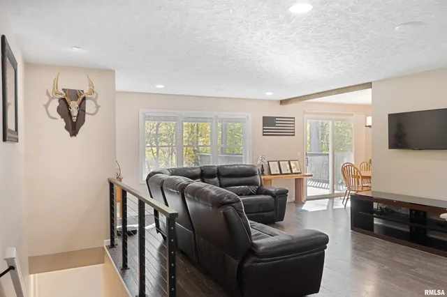 $389,000 | 12 Timber Lane, Geneseo, IL 61254