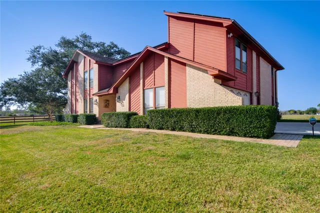 $1,250,000 | 3600 West South Street, Alvin, TX 77511
