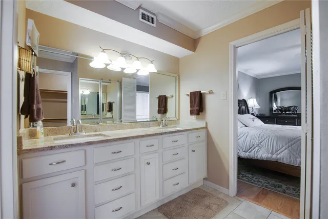 $1,250,000 | 3600 West South Street, Alvin, TX 77511