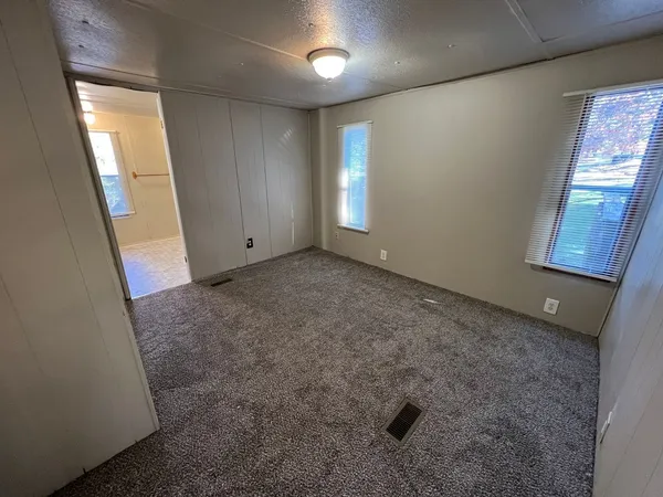 $750 | 862 Lou Ann Lane, Clarksville, TN 37042