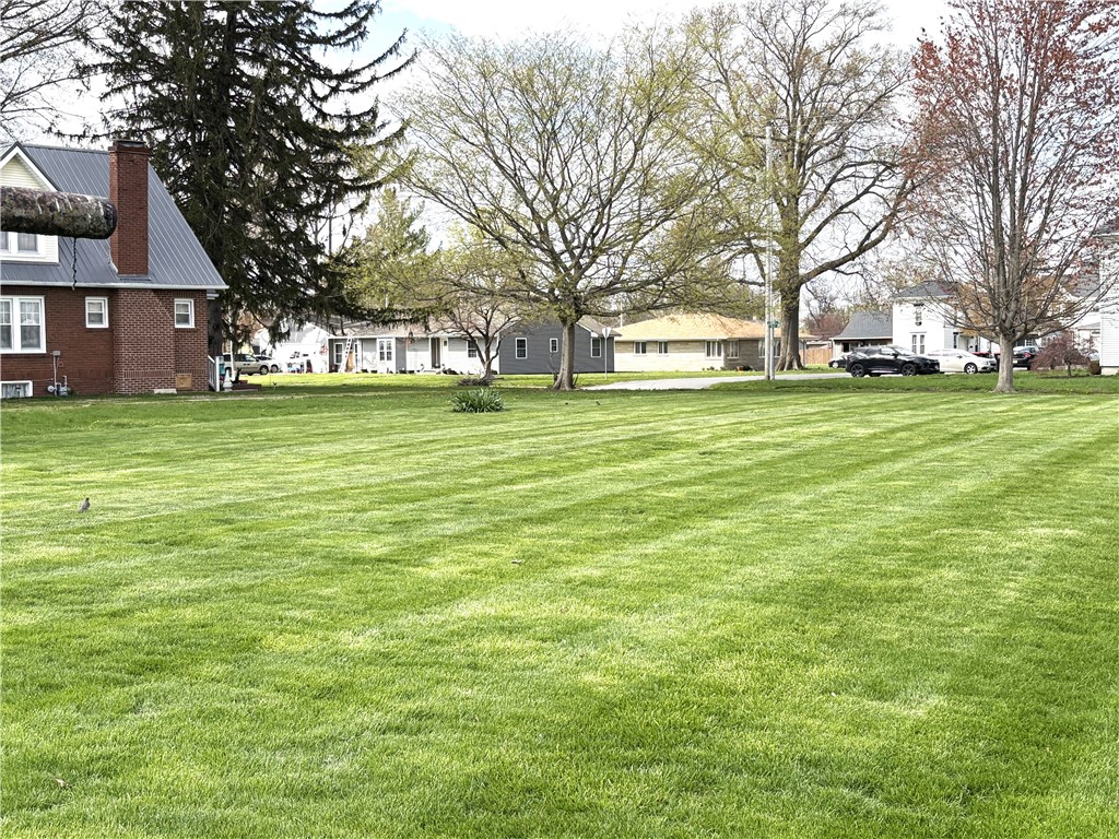 108 West Samuel Street Assumption, IL 62510 - Photo 4 of 18
